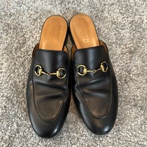 Gucci classic leather flats